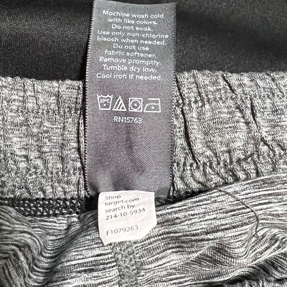 Champion 2-Layer Running Women’s Shorts (Sz XXL) - Picture 5 of 9